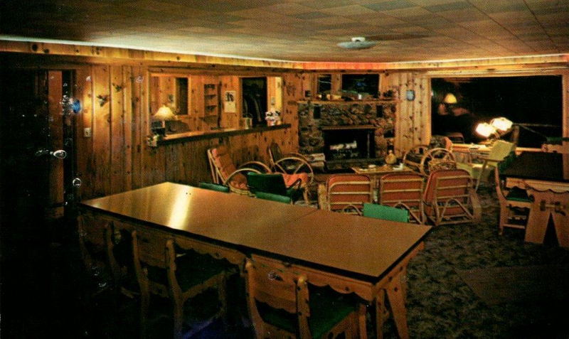 Aerotel Lodge - Vintage Postcard (newer photo)